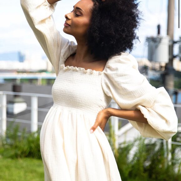 NOTHING FITS BUT dress - Picture 2 of 4